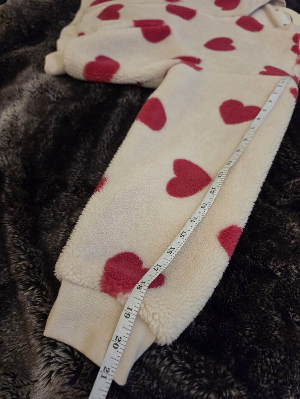 No Boundaries Cream Sherpa Zip-Up Cropped Jacket with Red Heart Print Size XL - Picture 8 of 8